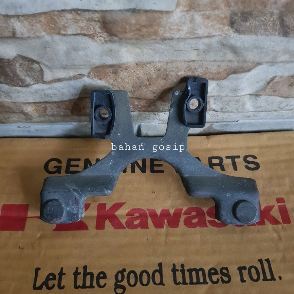 breket spidometer ninja ss lampu bulat original copotan