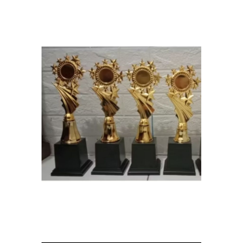 Piala Trophy Figur Tingkat 4 ( Juara 1234)