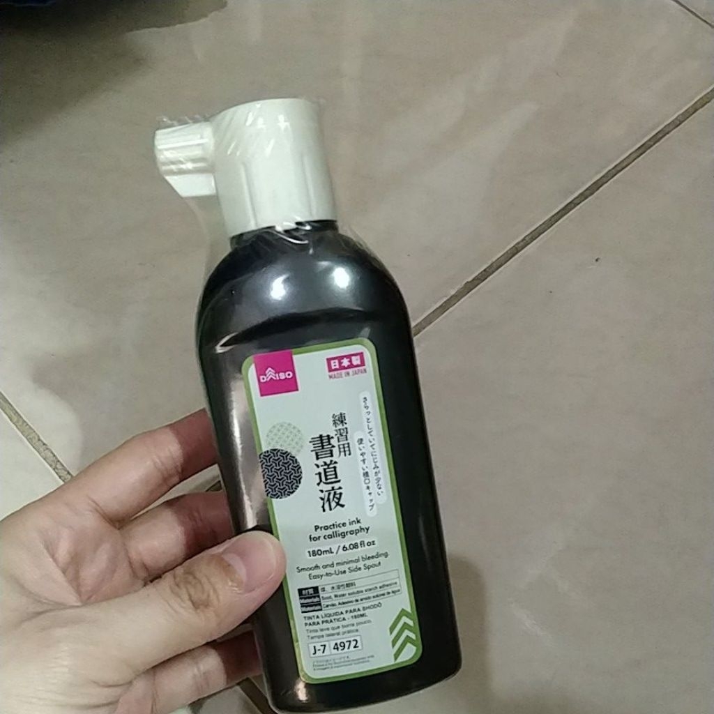 

Tinta Kaligrafi Calligraphy Ink Liquid 180 Ml Made In Japan
