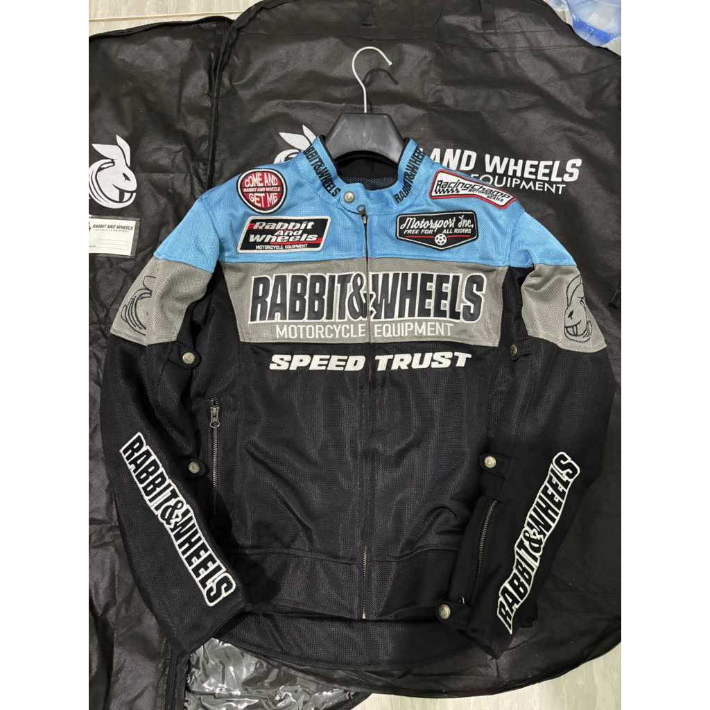 Rabbit and wheels size S second