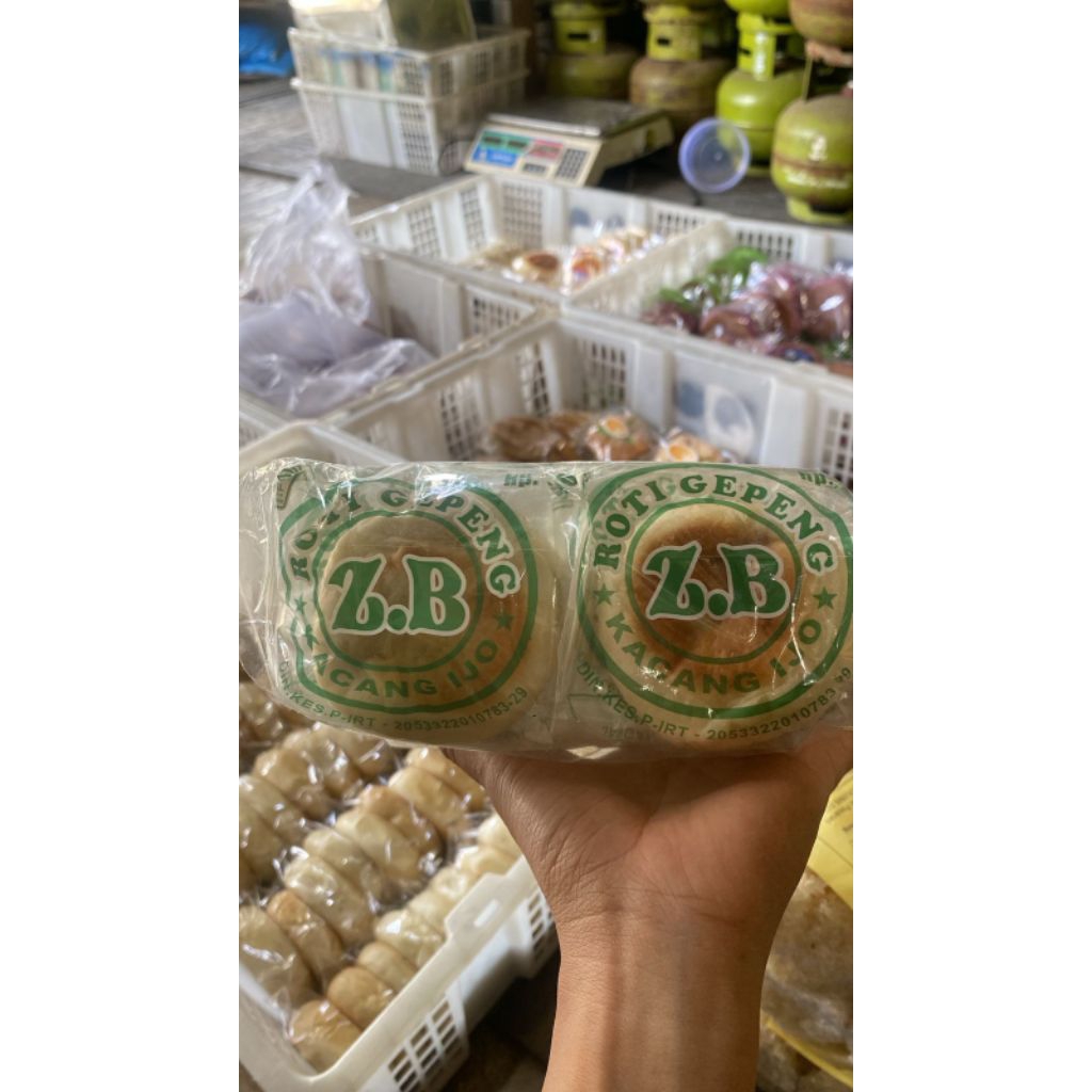

Roti Gepeng Roti ZB kemasan 1 pack 10 Pia kacang ijo