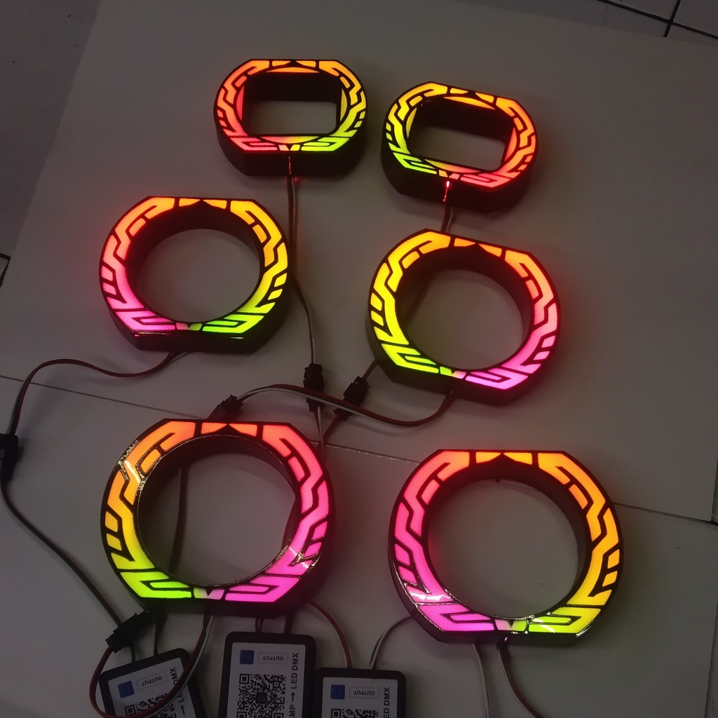 SHROUD BMW MODEL LAZY EYES WELCOME RGB / Shroud BMW 3 Inch 2,5 inch 1,5 inch