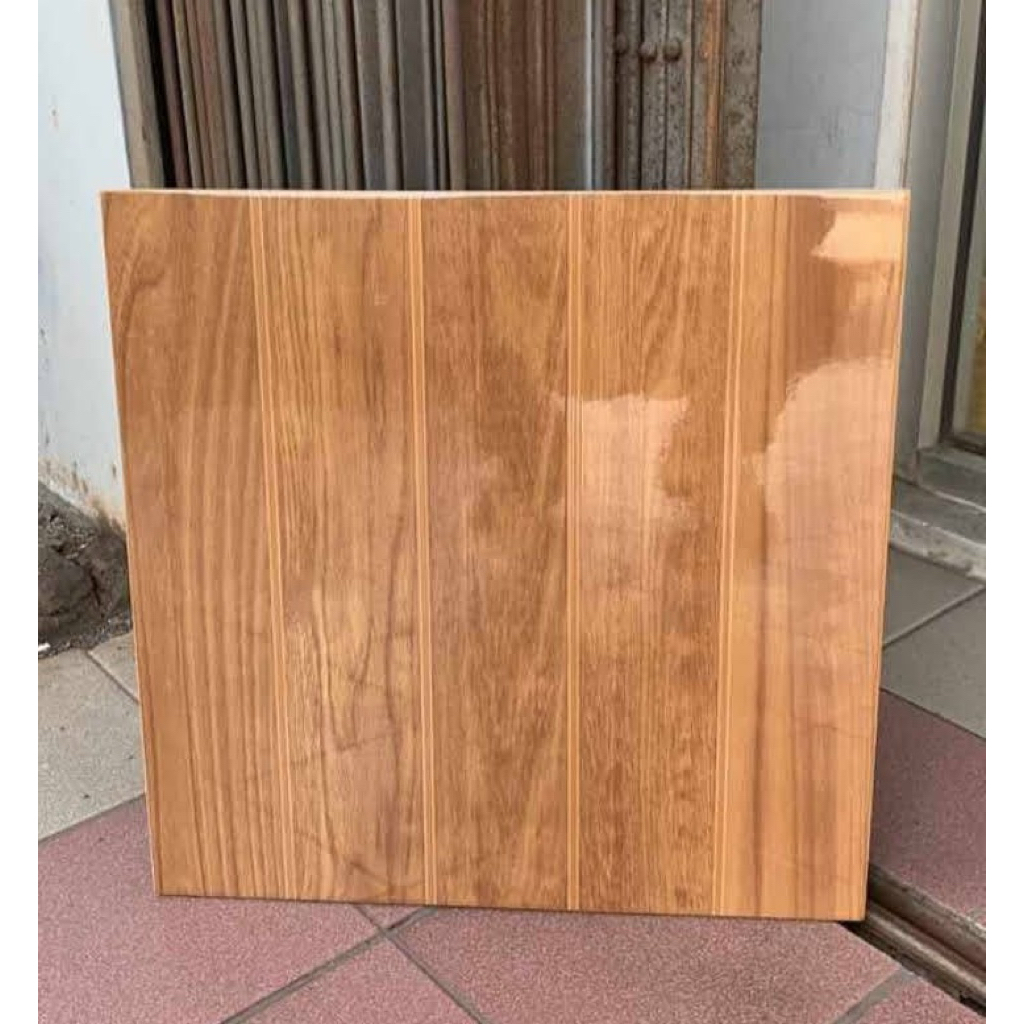 Keramik Lantai 40x40 cm // Motif Kayu Glossy