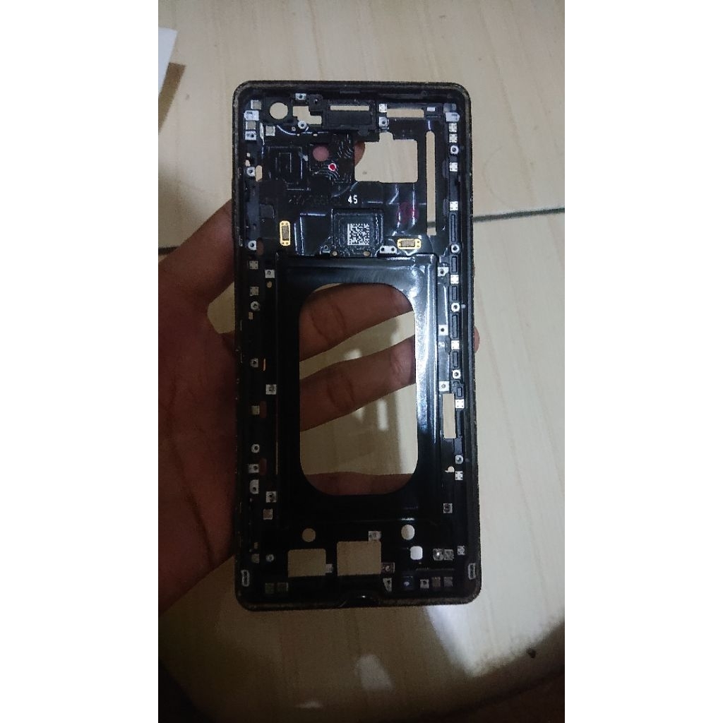 Frame sony xz3 copotan