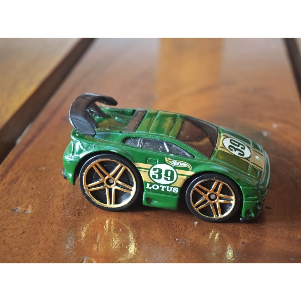 hot wheels tooned jadul lotus