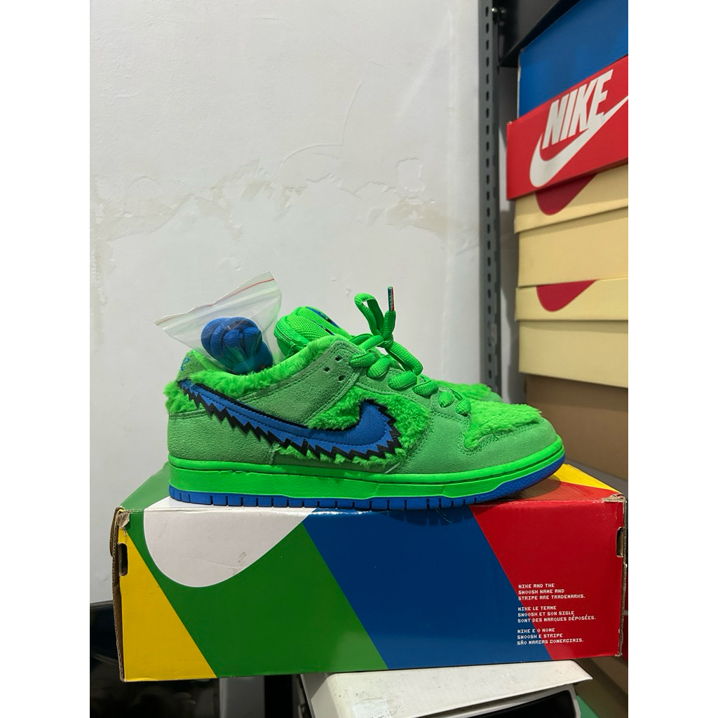 Nike sb dunk grateful dead green bear (100% authentic)