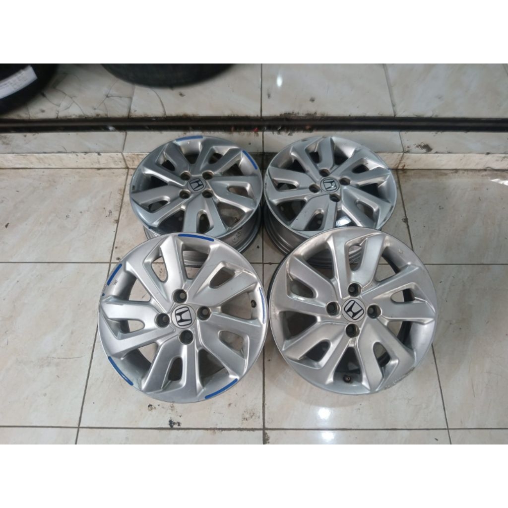 Velg Mobil Second Mobilio Ring 15 4x100 ( Honda Mobilio Brio City Freed Jazz Vios Etios Ignis )