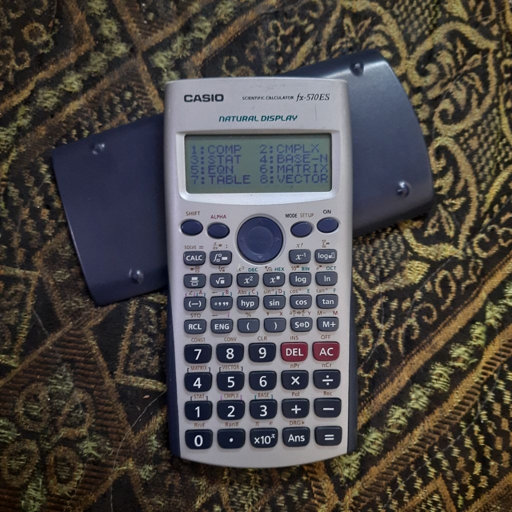 CASIO fx-570ES Scientific Calculator Ilmiah bekas fungsi normal.