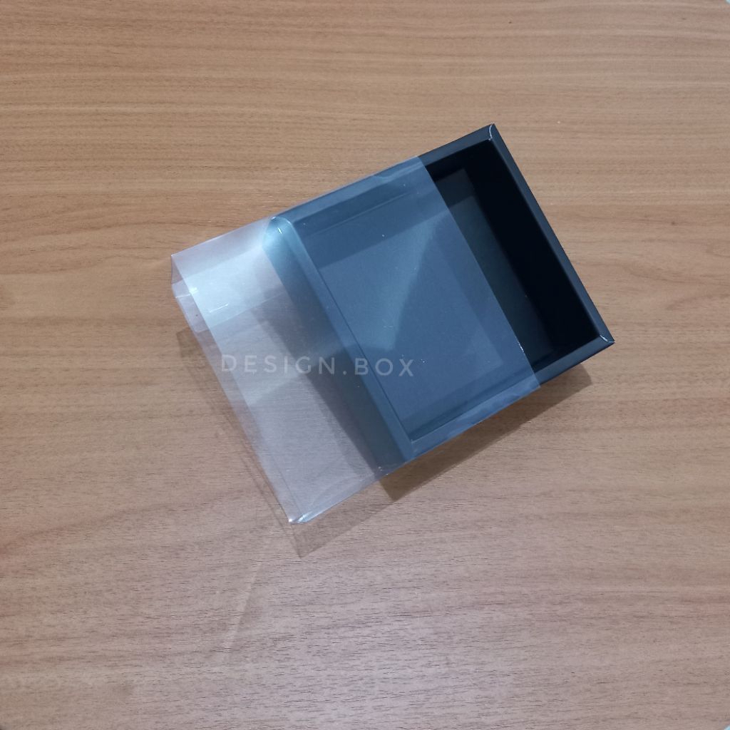 

SLIDING BOX TUTUP MIKA UK 12X12X3.5CM