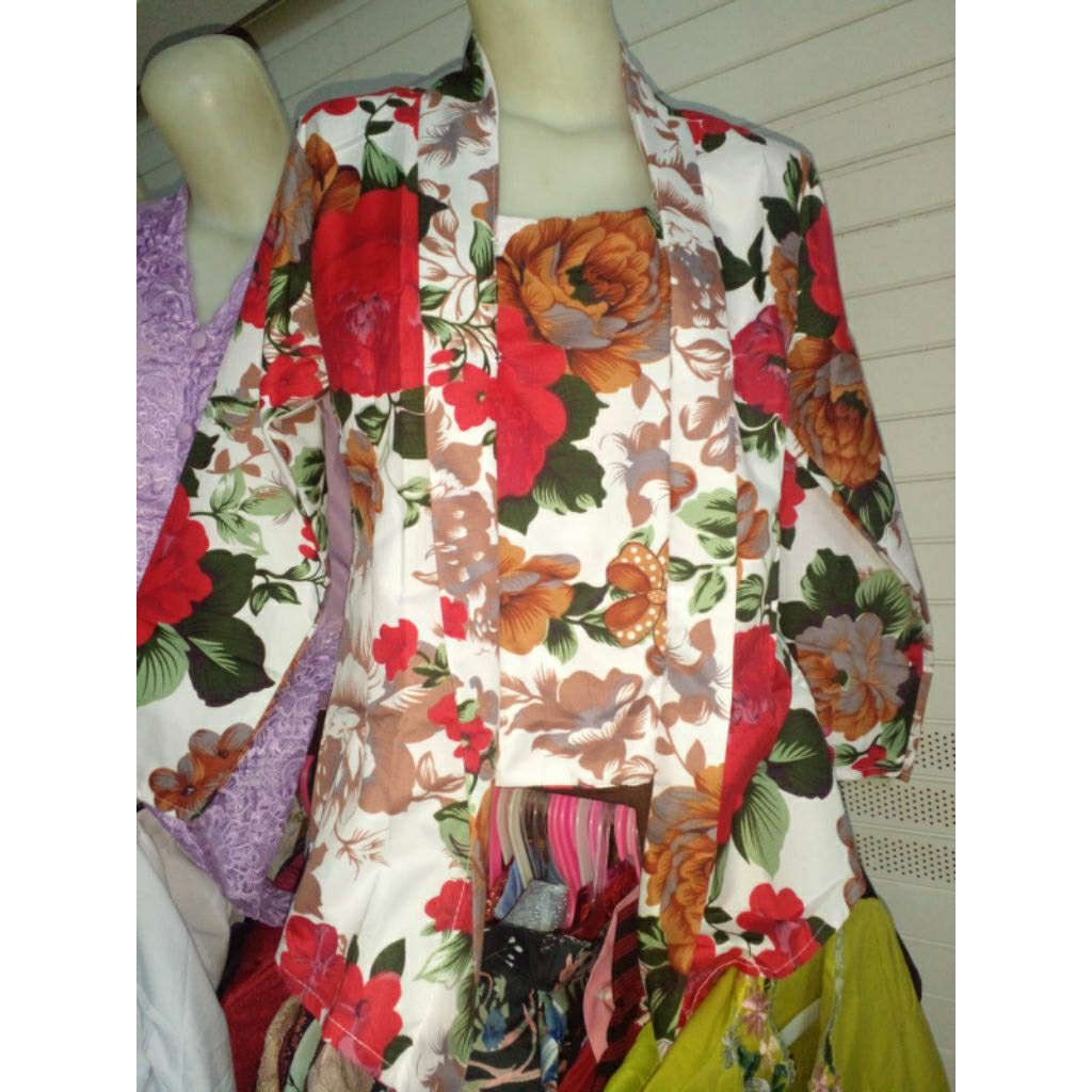 KEBAYA KEMBANG KUTUBARU WANITA MOTIF MODERN PAKAIAN ADAT JAWA CEWEK BAJU TRADISIONAL SOLO JOGJA ALUS