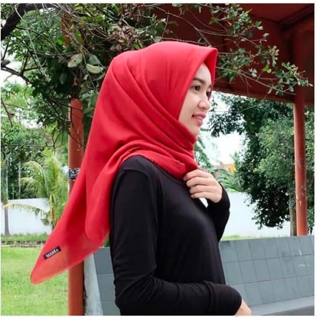 SAUDIA RAWIS//SEGIEMPAT RAWIS SAUDIA