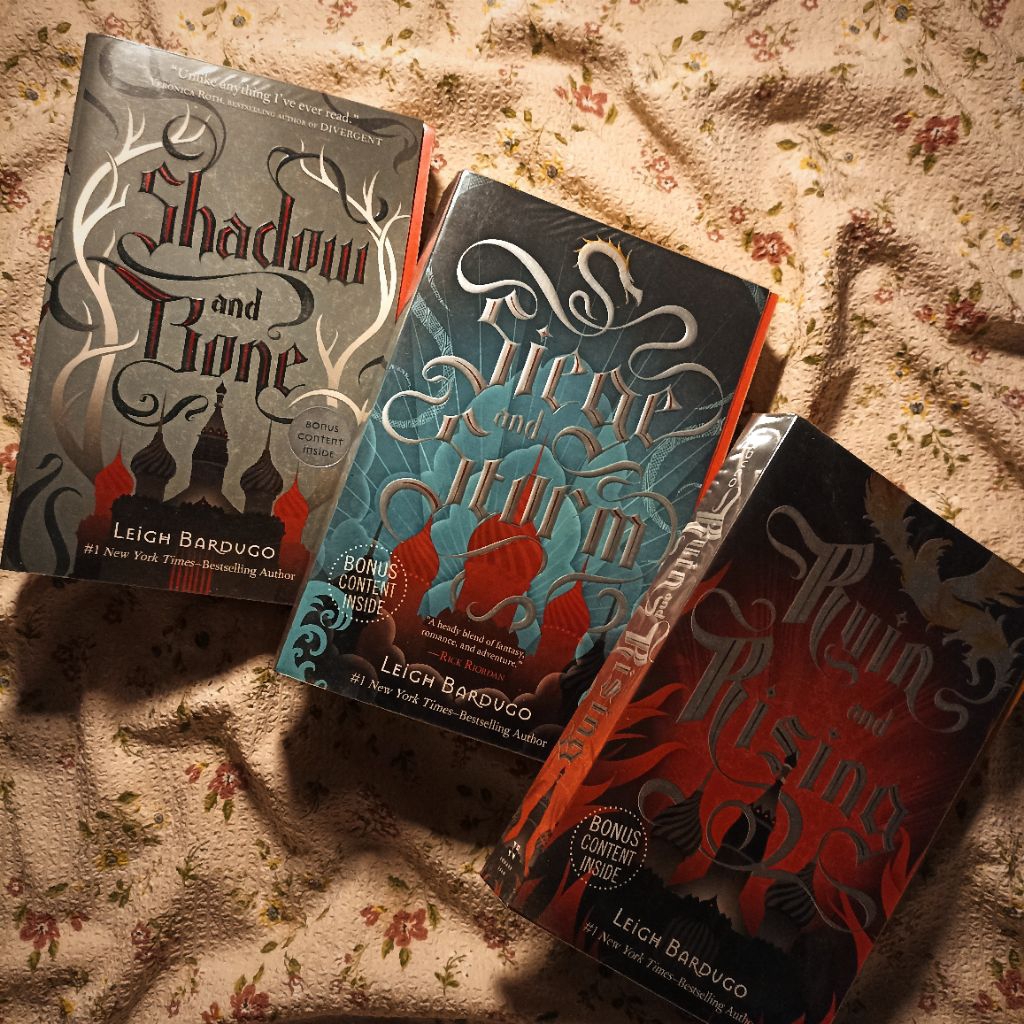 Shadow and Bone Trilogy by Leigh Bardugo | Ruin and Rising, & Siege and Storm | Buku Bekas Kolopri P