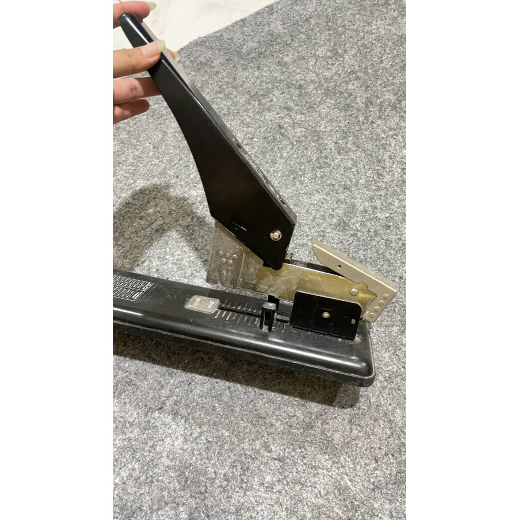 

Stapler Jilid HD-23S24