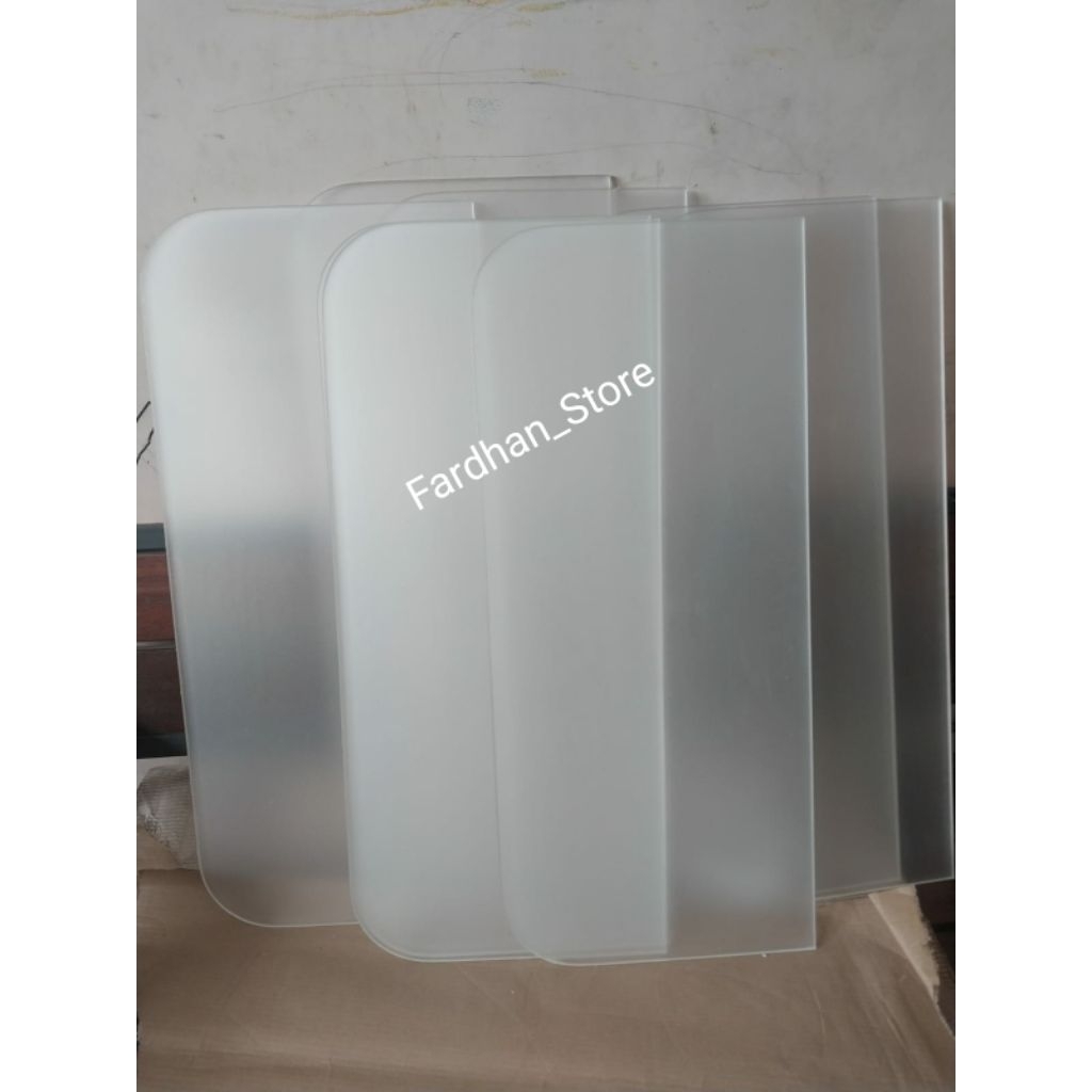 sekat urinoir bahan akrilik  tahan air