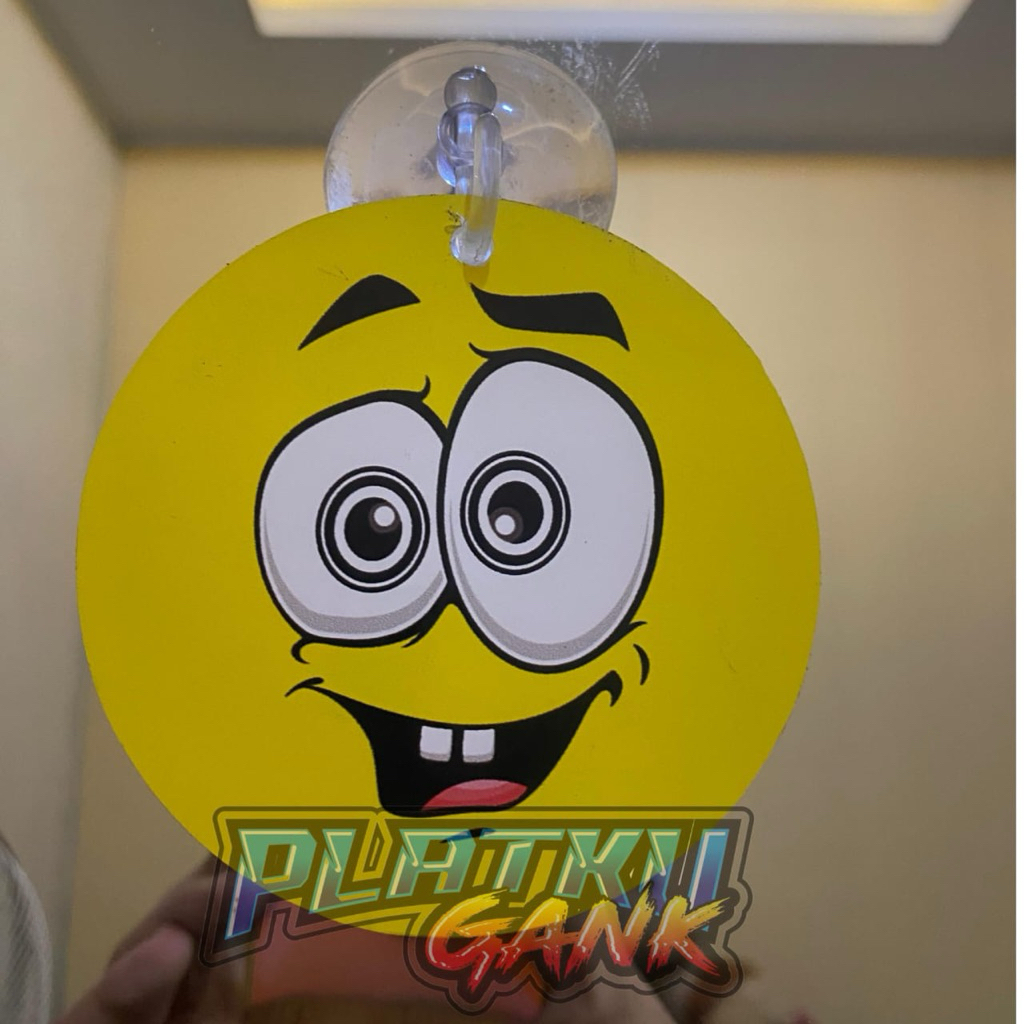 Gantungan Emoji Akrilik Mobil Truk Elf Canter Kaca Spion