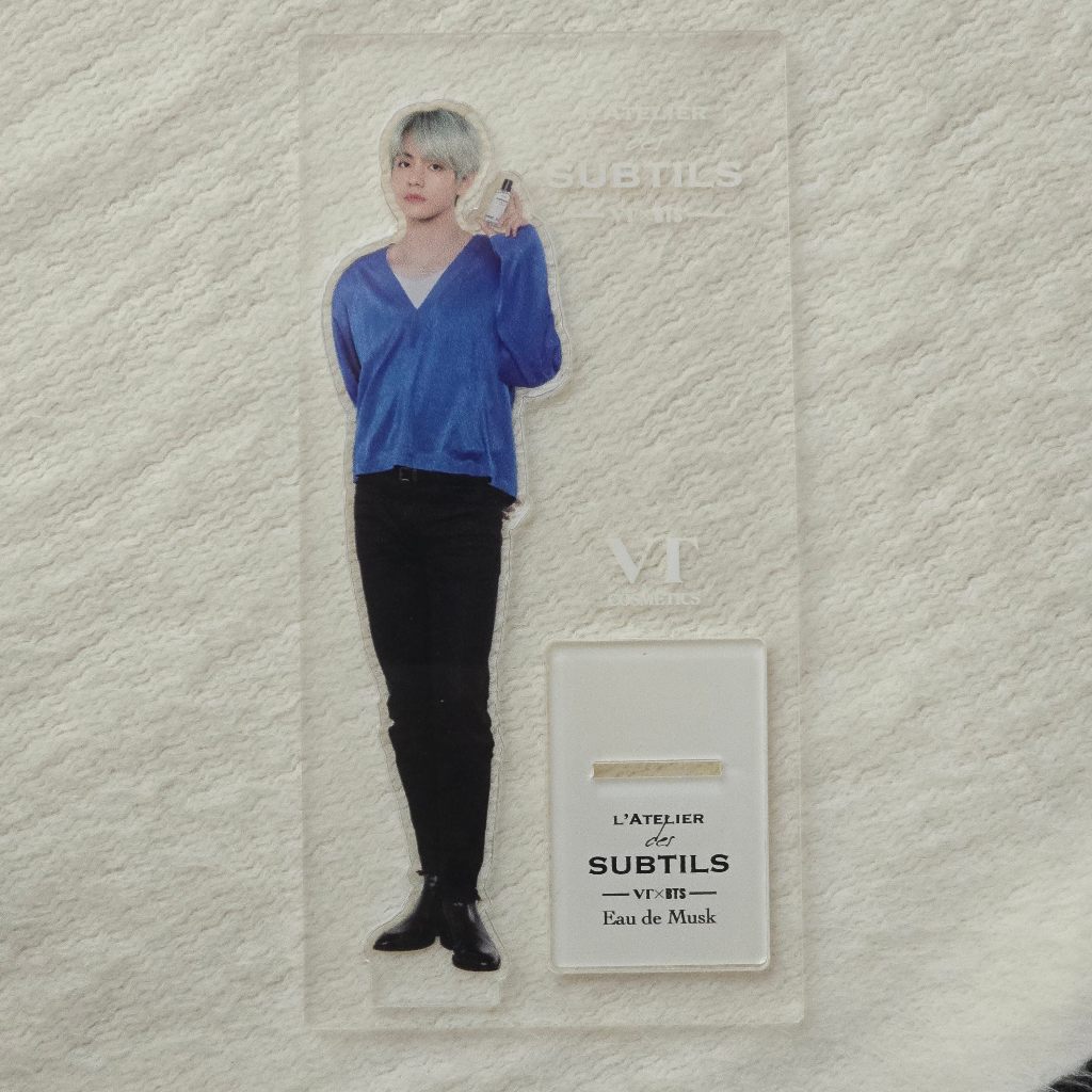VT x BTS Standee V Taehyung Preloved