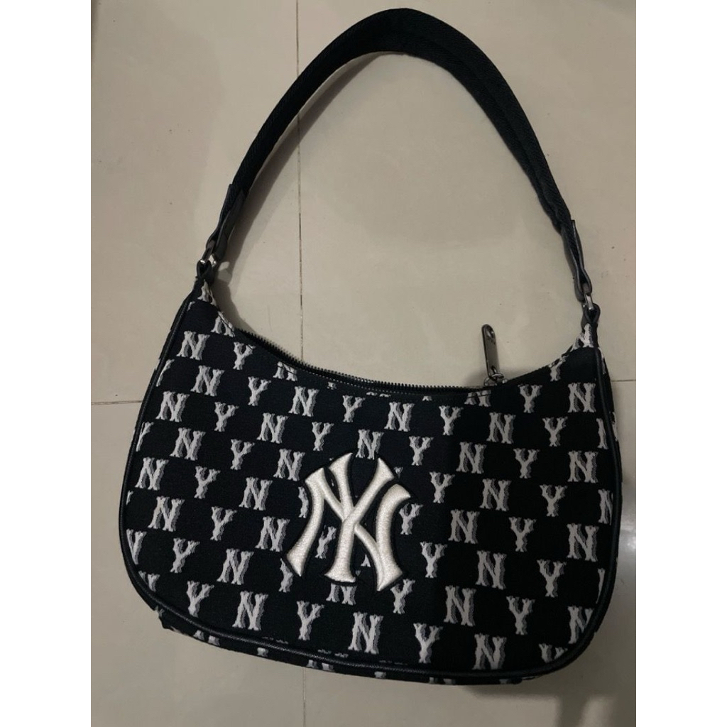 PRELOVED ORI MLB NY YANKEES MONOGRAM JACQUARD HOBO BLACK SHOULDER BAG