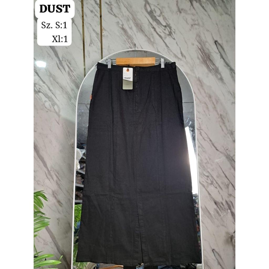 Rok Dust