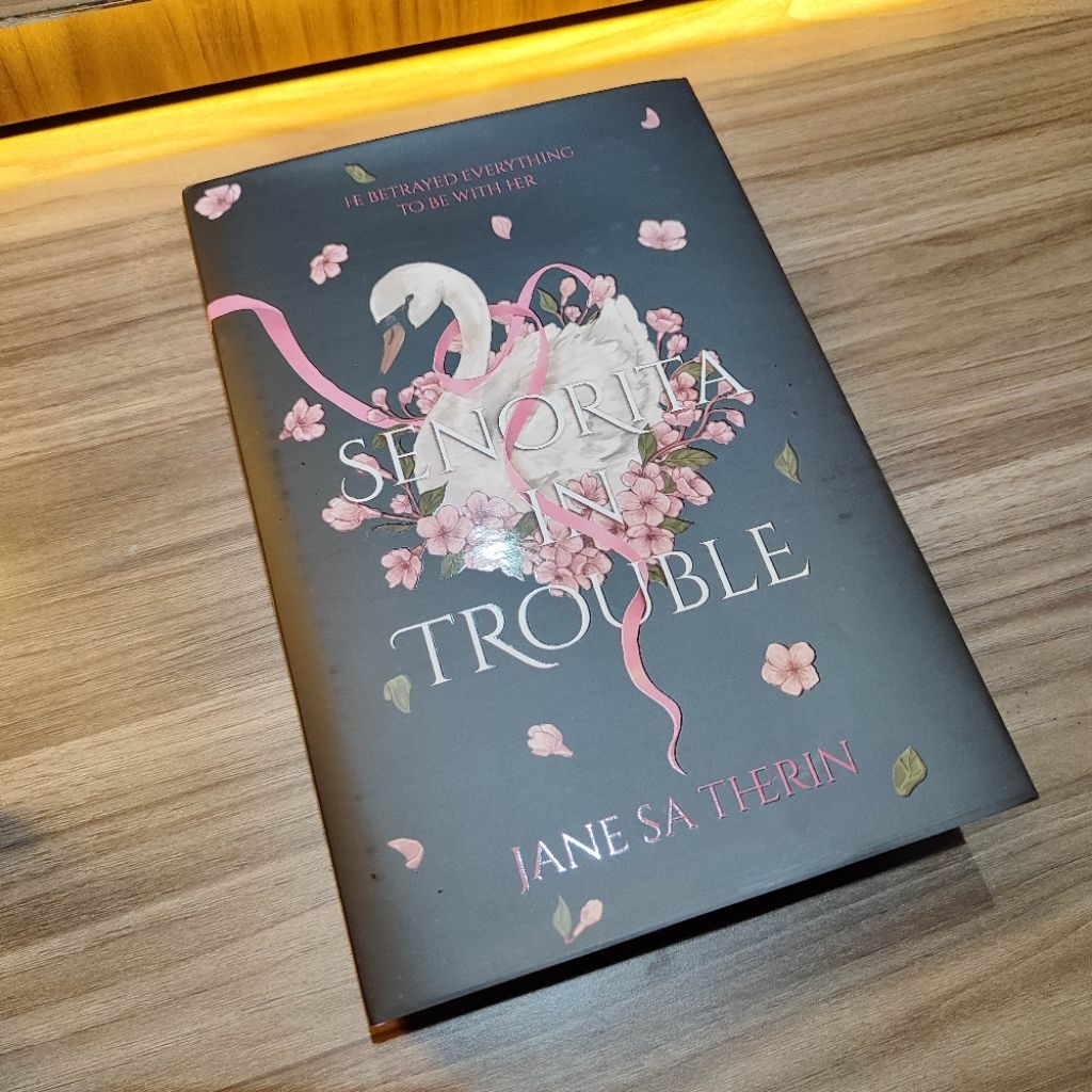 [New Sealed & Preloved Original] Novel Senorita In Trouble Original Softcover, aksara lingga baru/be
