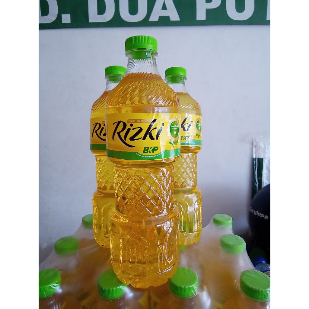 

MINYAK / MINYAK GORENG JERNIH / MINYAK GORENG RIZKI - 850 ML