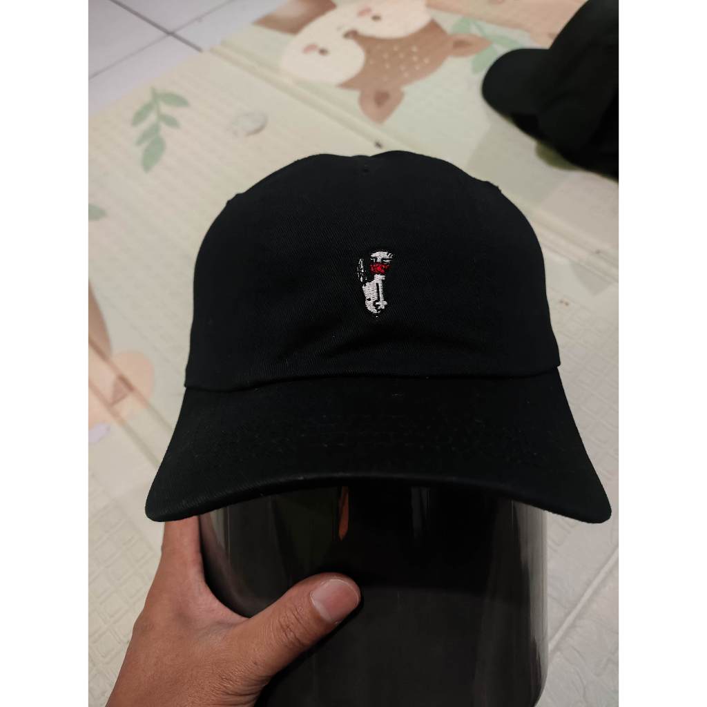 Peanuts Shoopen Topi hitam bordir