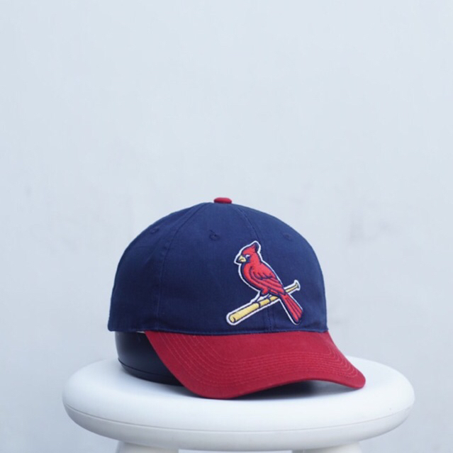 Vintage MLB St. Louis Cardinals logo baseball cap