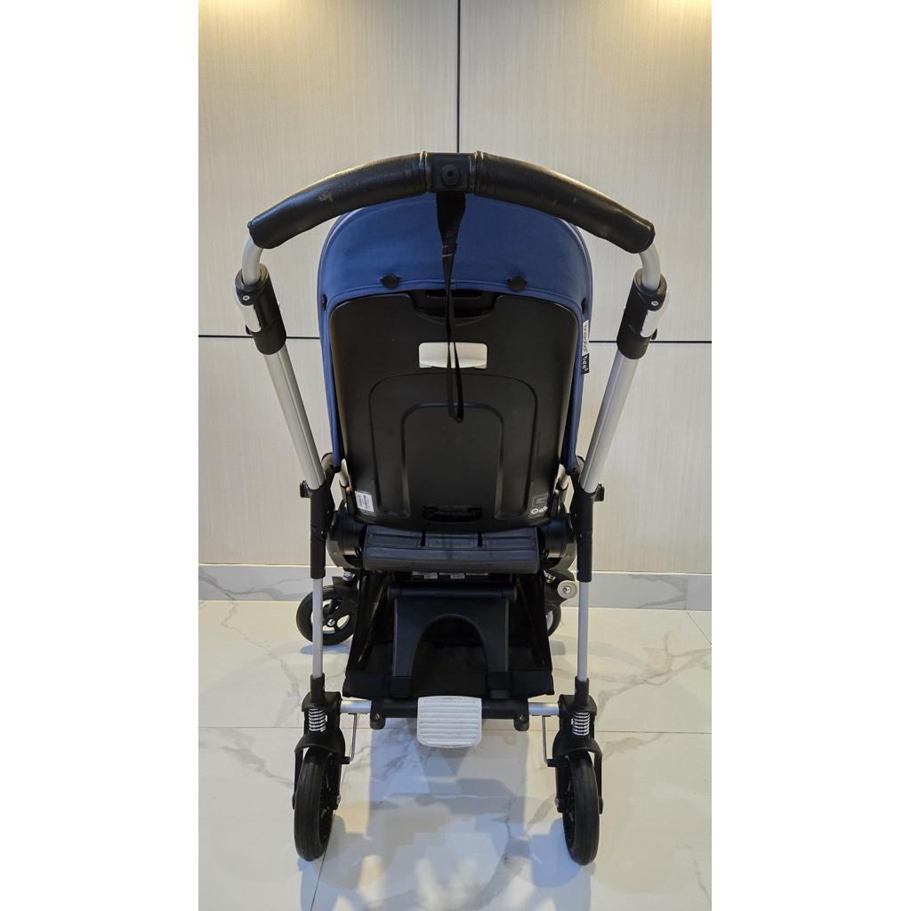bugaboo bee 5 , canopy blue, seat black