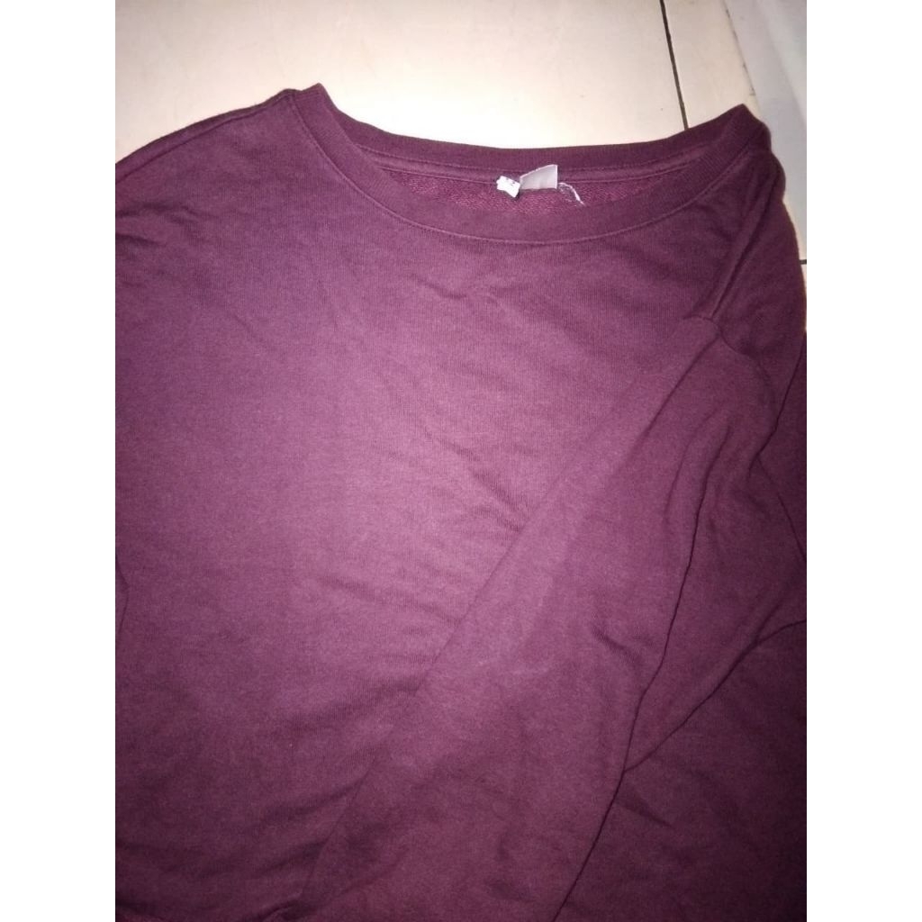 PRELOVED SWEATER CROP TOP UNFINISHED H&M MAROON