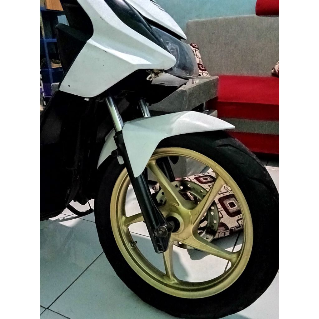 AS Shock depan beat karbu spakbor bawah 2009 original KVY copotan motor
