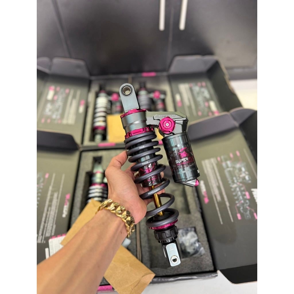 Shock Breaker Belakang Tabung Atas Superfly Vario 125/150 Original Click Fungsi Atas Bawah Dan Tabun