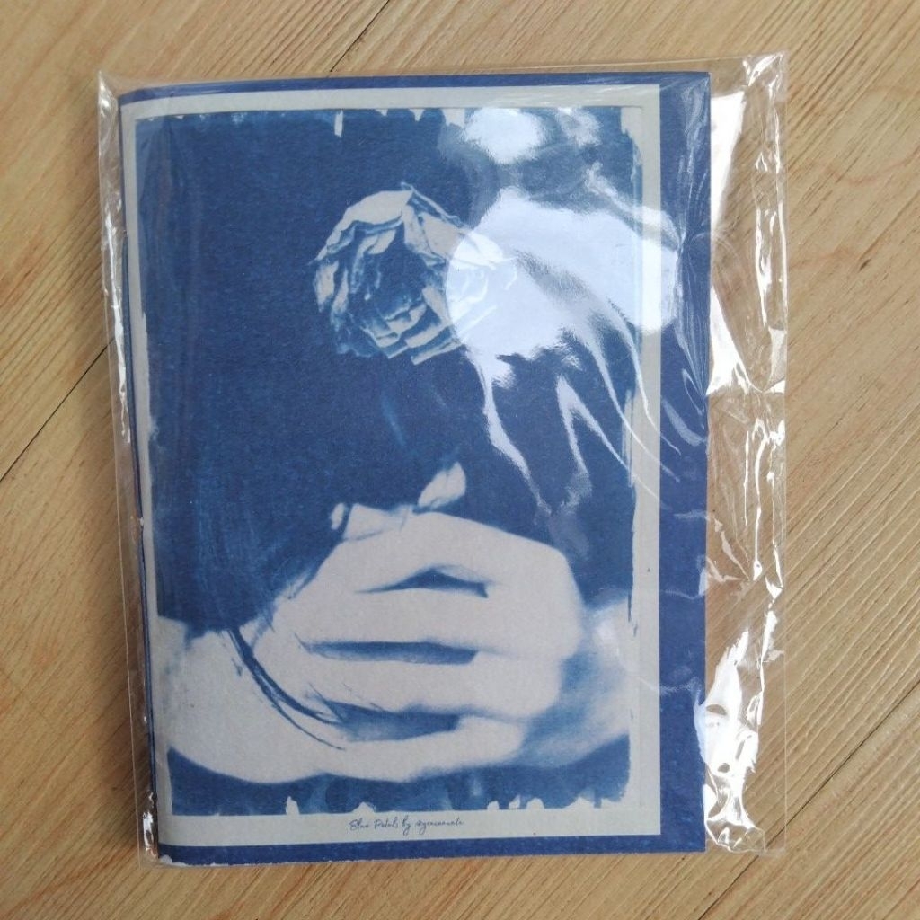 

Notebook Blue petals