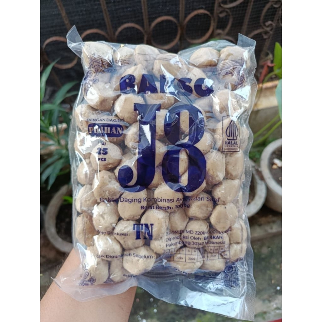 

J8 Bakso Daging Sapi Kombinasi (isi 100pcs) Kemasan 1kg