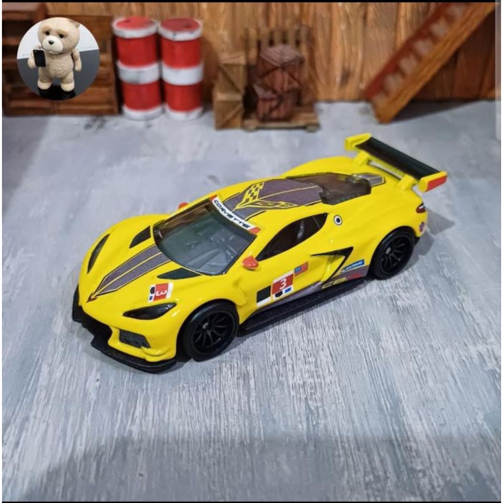 hot wheels premium corvette C8R team transport