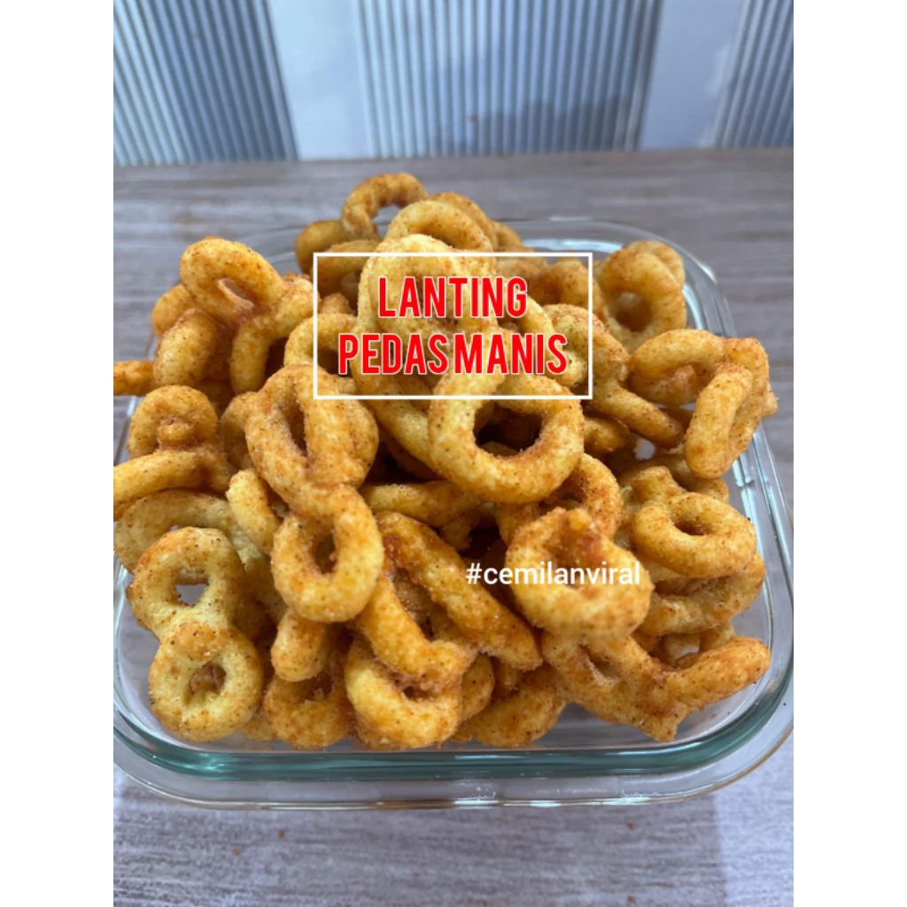 

Cemilan Viral Lanting Pedas Manis Klanting Singkong Rasa Pedas Renyah Gurih Asin Manis Food Snacks Makanan