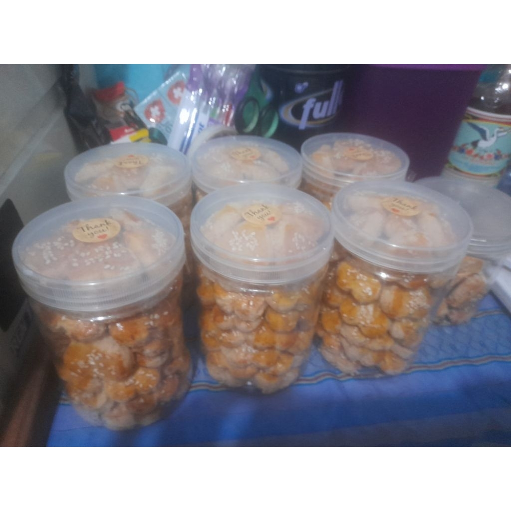 

bawang goreng,bawang putih goreng,nastar ,kentabg nustofa,kue kacang