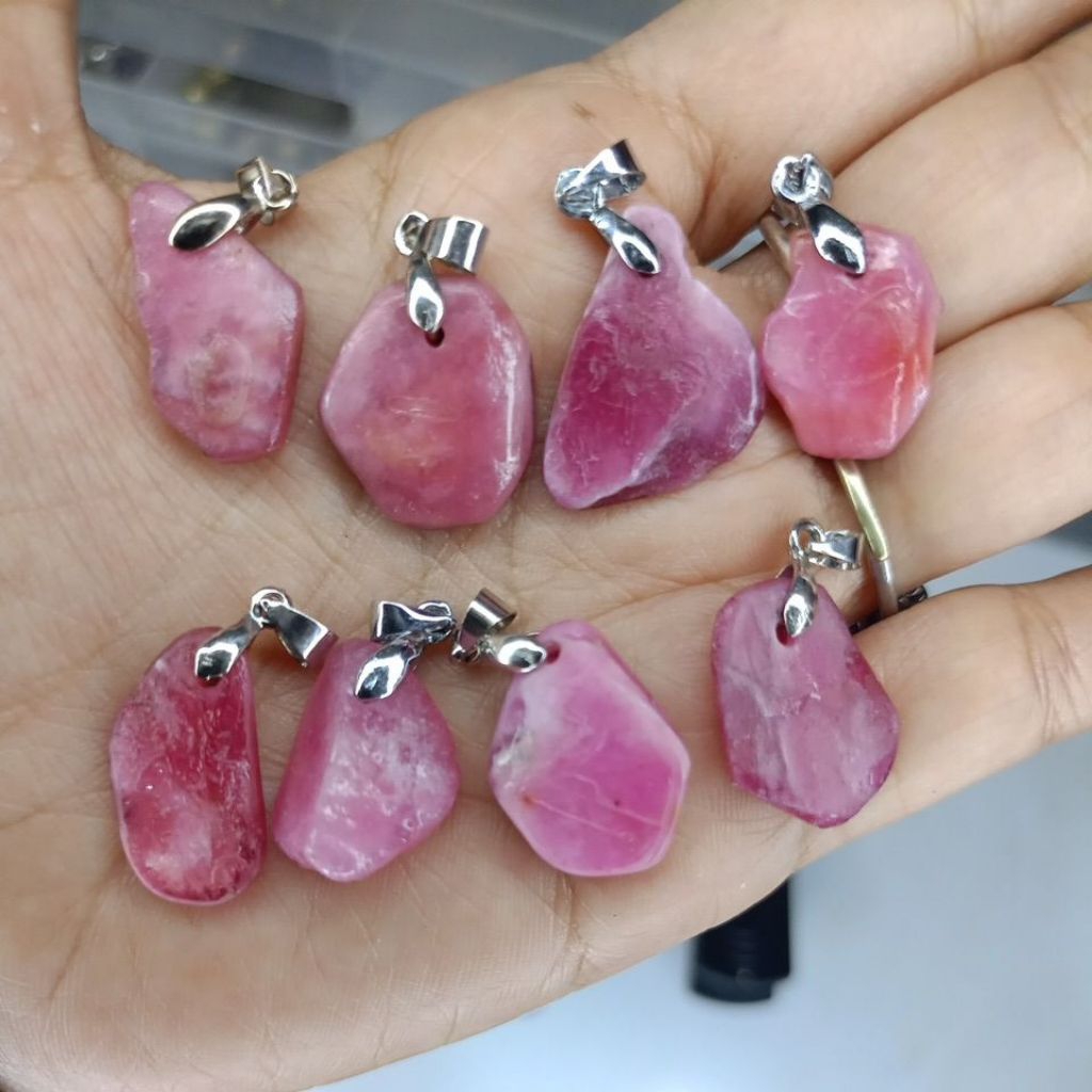 liontin Ruby rough asli batu alam natural