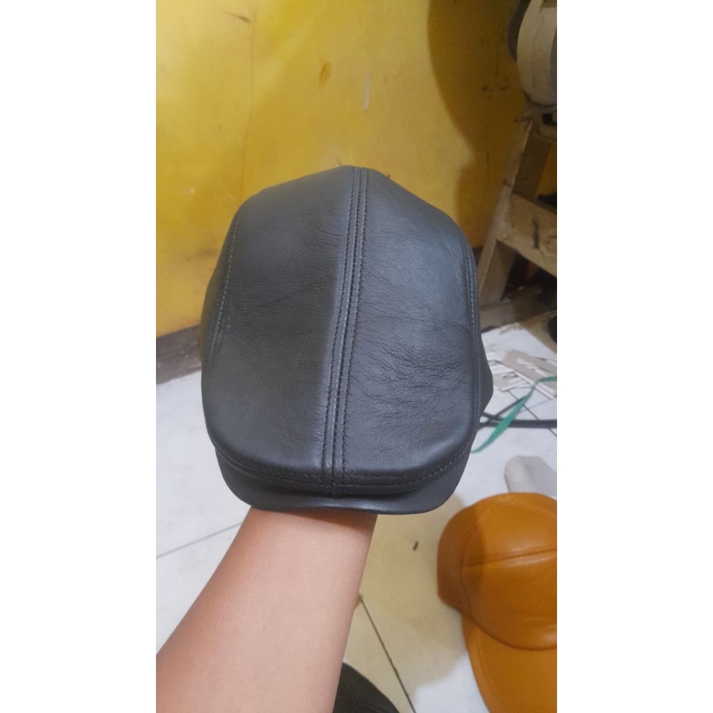 topi pet/topi copet model topi pelukis pria