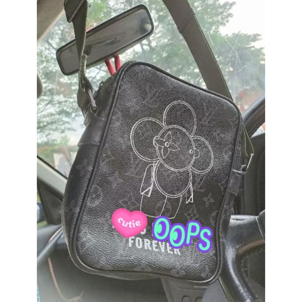 Tas Selempang Pria atau Wanita Slingbag Preloved Seken Bekas