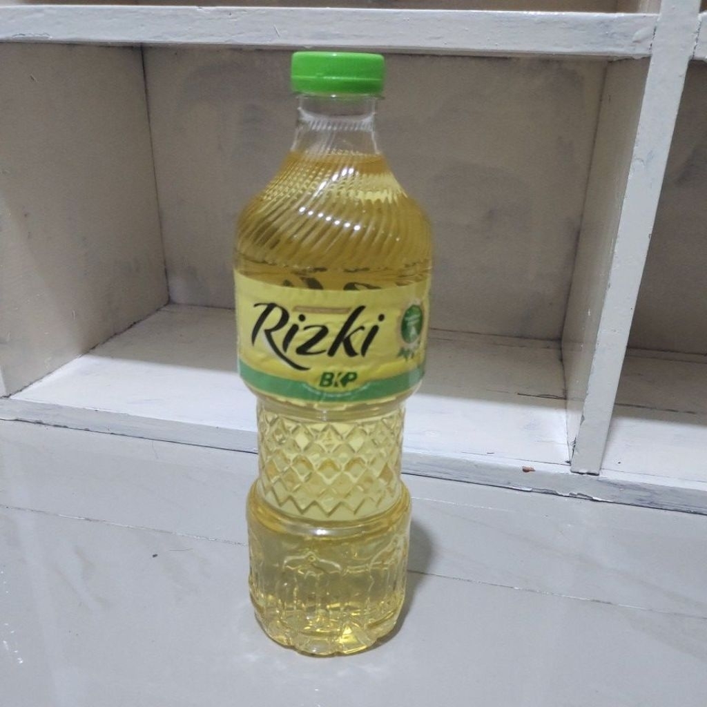 

MINYAK GORENG RIZKI 800 ML