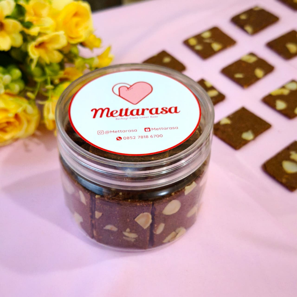 

CRUNCHY ALMOND BROWNIES PREMIUM COOKIES | BROWNIES CRISPY PREMIUM