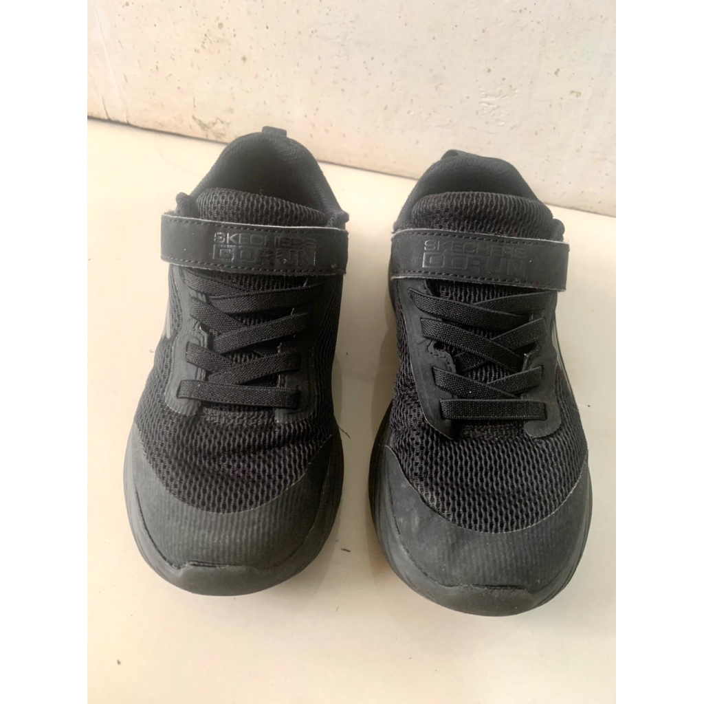 Sepatu Skechers Anak Preloved Size 33.