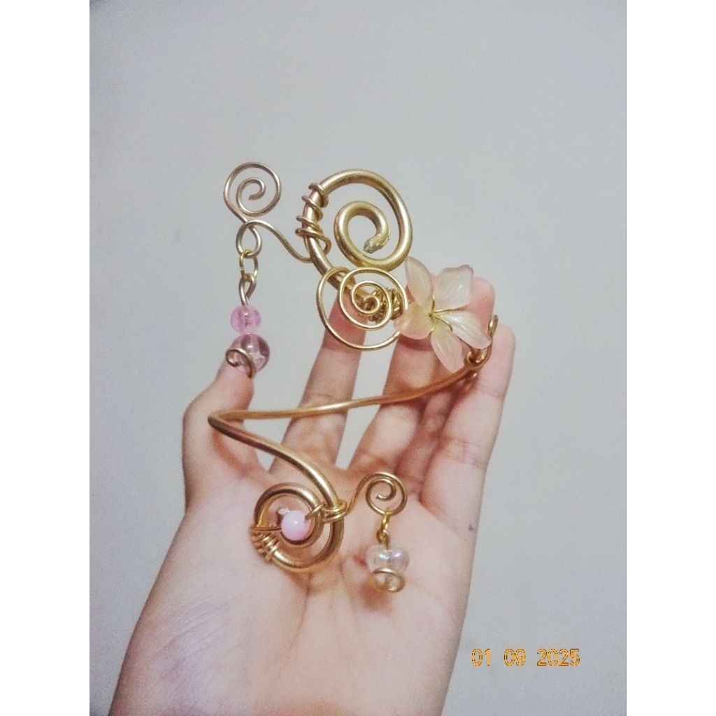 arm cuffs handmade bangle vintage aesthetic fairy fairycore flower floral gelang lengan gelang wanit