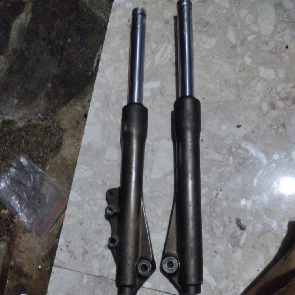 shock depan kawasaki zx 130