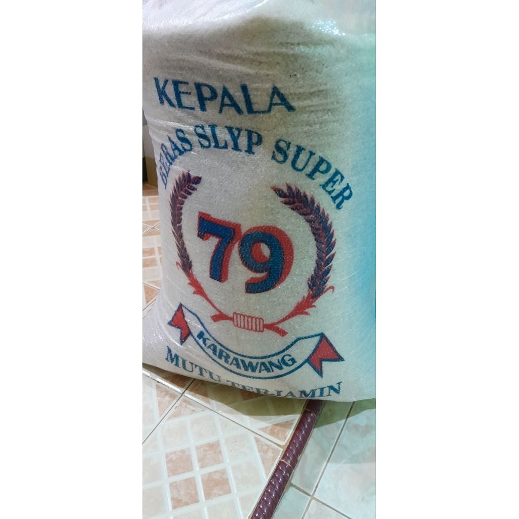 

Beras Slyp 79 Karawang - 5 kg