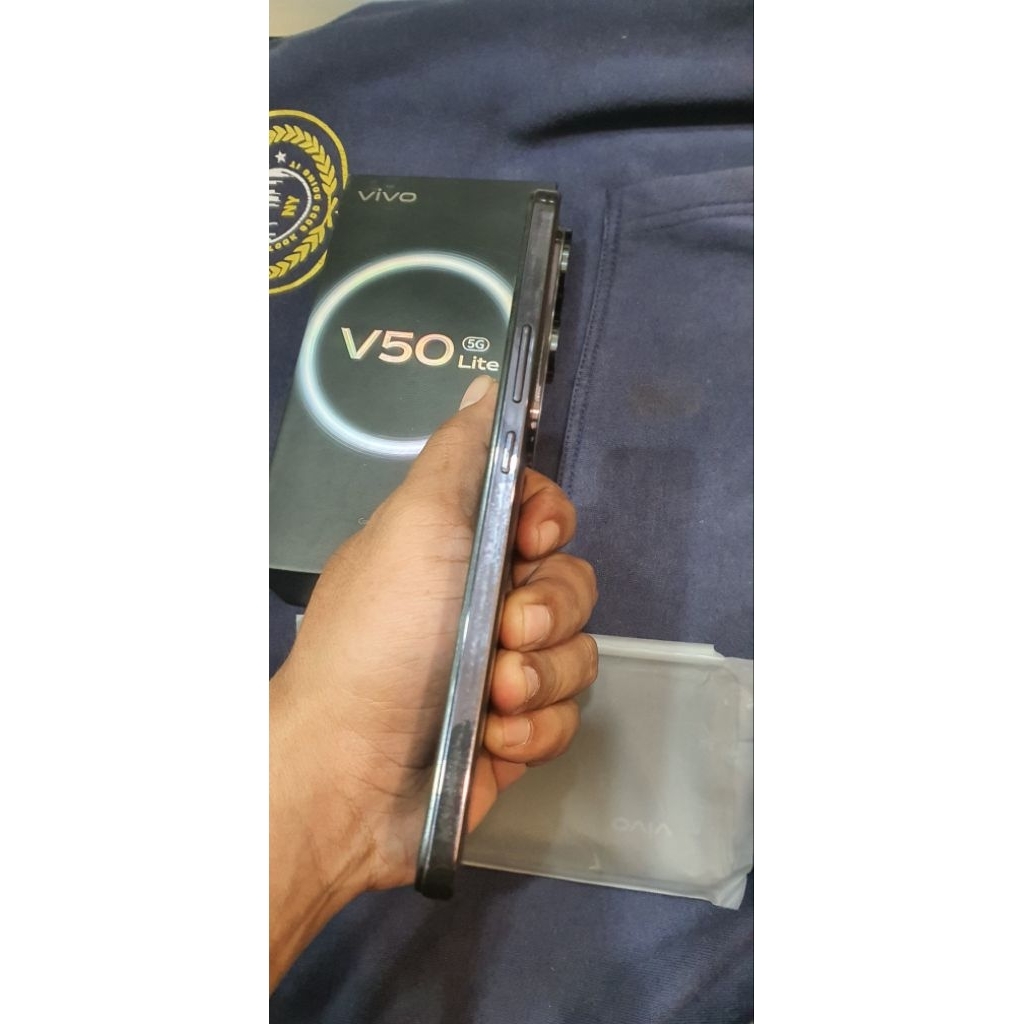 Vivo V50 Lite 12/512 second