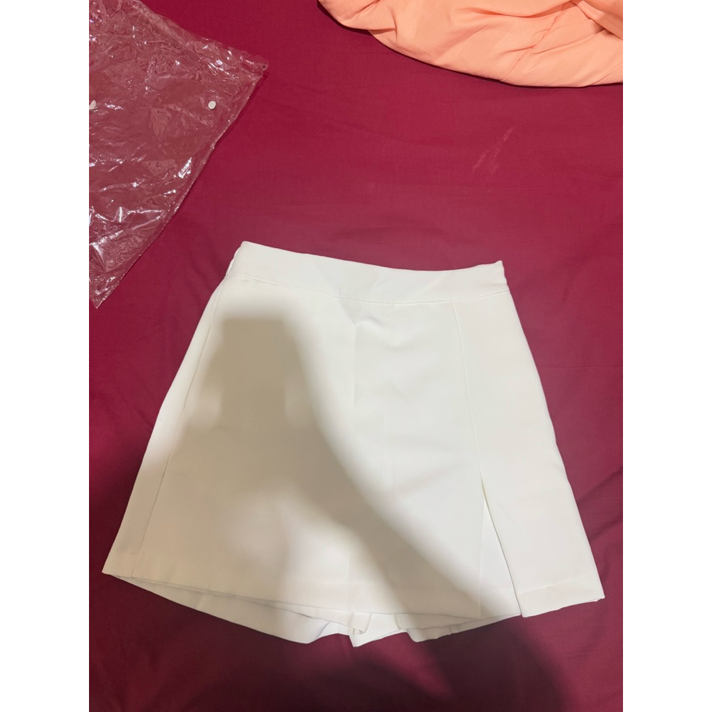 evonne skort white