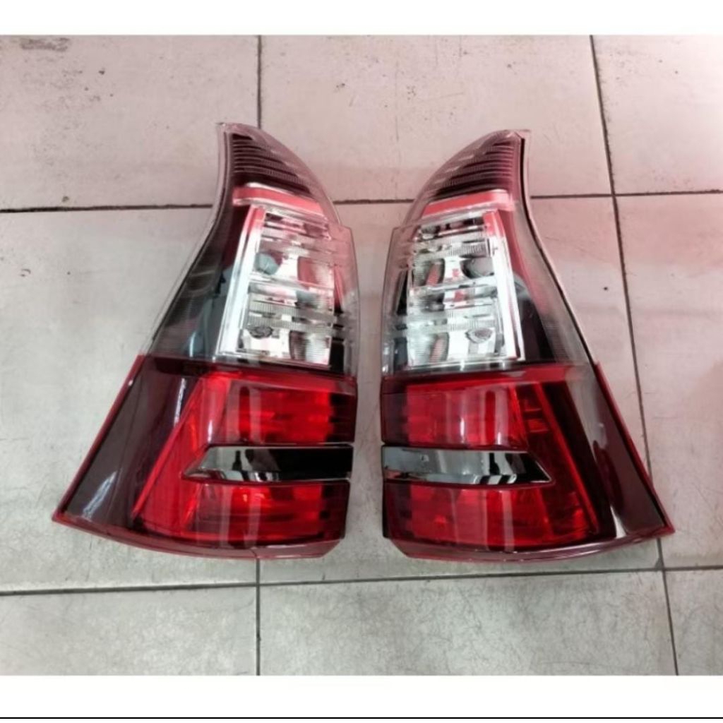 STOPLAMP/LAMPU BELAKANG AVANZA VELOZ TAHUN 2019-2021