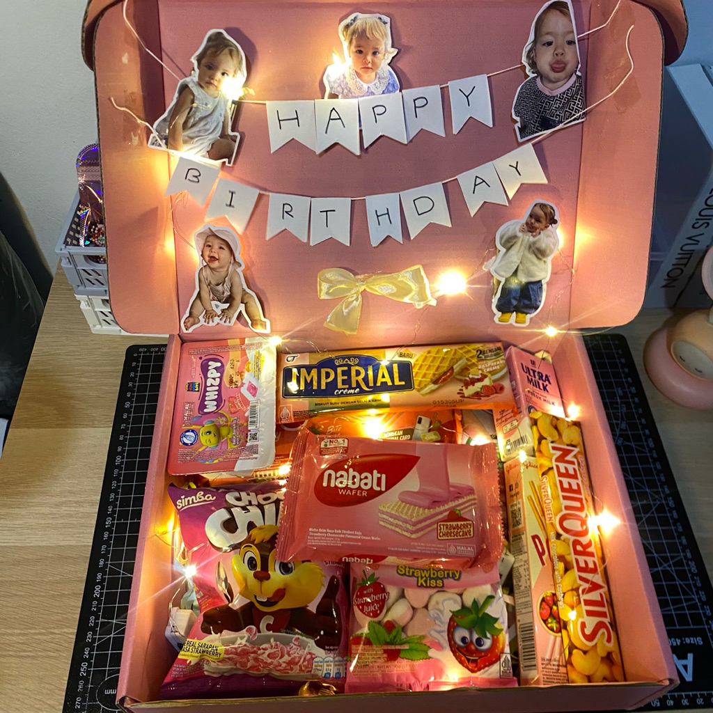 

HAMPERS SNACK ULANG TAHUN /GRADUATION /ANNIVERSARY