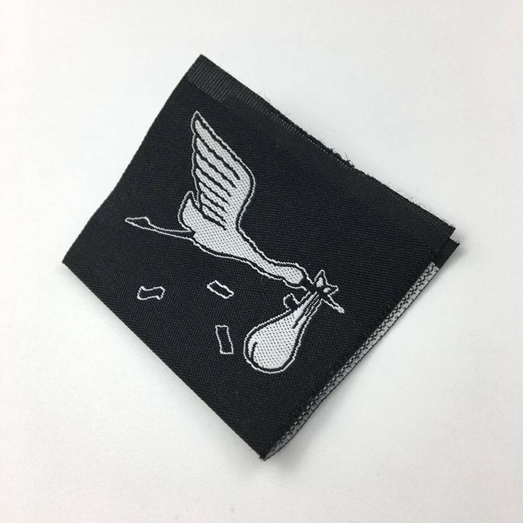 

(4x3cm - 4x7) label woven custom berkualitas untuk memperlengkap produk brand anda