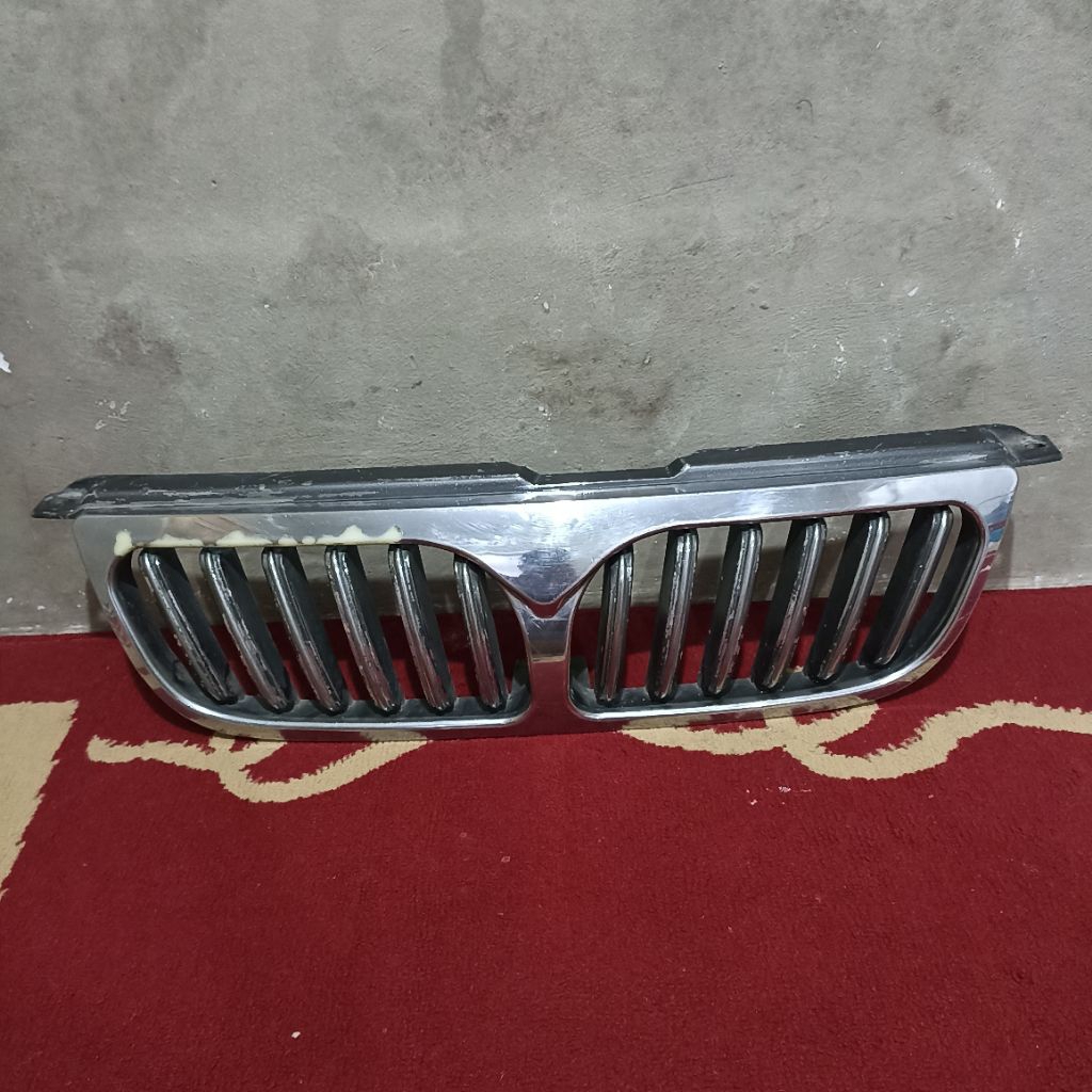 Grill Gril Isuzu Panther 2002 2003 2004